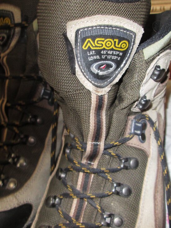 Mens 9.5 M ASOLO WATERPROOF HIKING BOOTS MINT LEATHER BROWNS main image 5